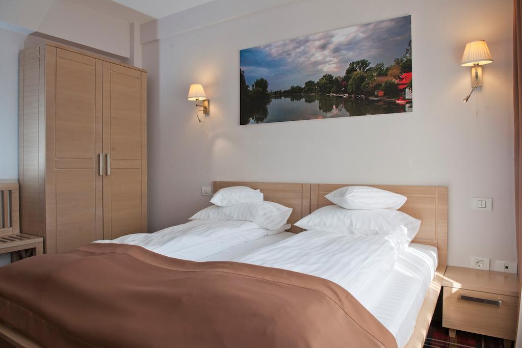 אראד Hotel Leon & Spa חדר תמונה